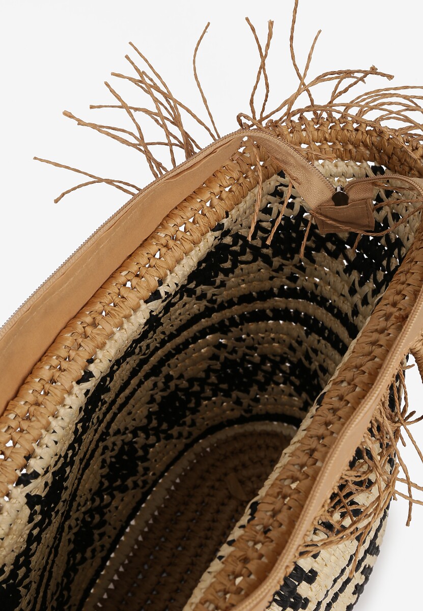 Beżowa Torebka z Plecionki Ozdobiona Frędzlami Zapinana na Zamek Błyskawiczny Timazella