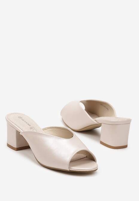 Jasnobeżowe Eleganckie Klapki na Słupku Wykończone Brokatem i Skórzaną Wkładką Zonemia