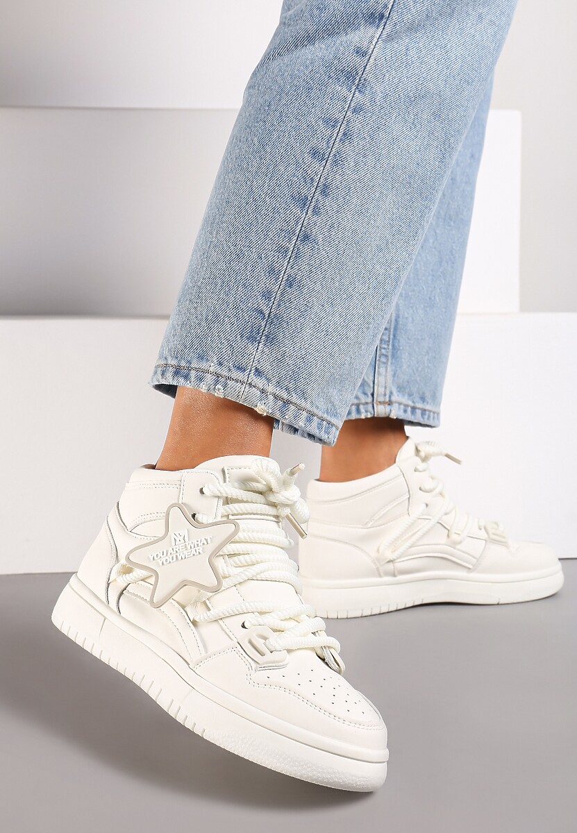 Białe Płaskie Sneakersy za Kostkę Ozdobione Gwiazdą Saveline