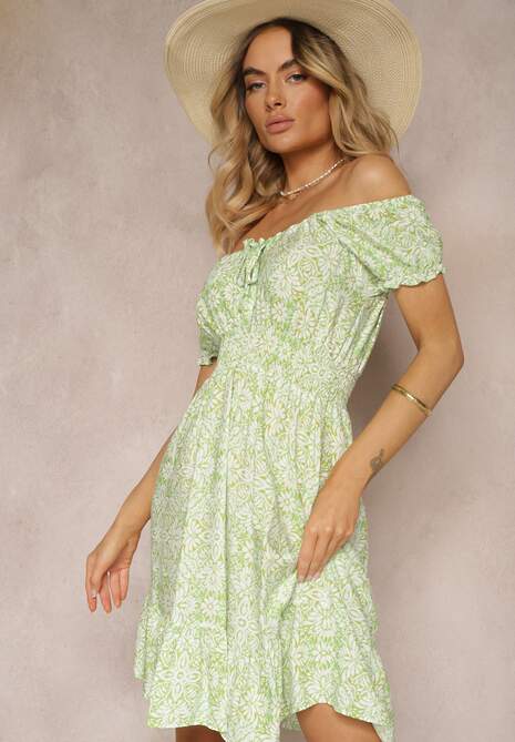 Jasnozielona Hiszpanka Sukienka Wiskozowa z Materiałowym Paskiem i Gumką w Pasie z Falbanką Tiamarosa