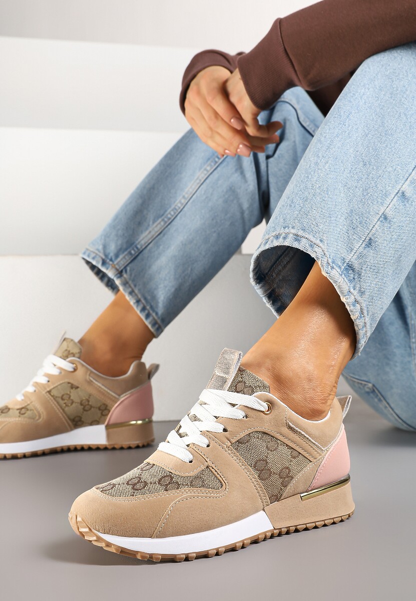 Beżowo-Różowe Sneakersy Ozdobione Wzorzystymi Wstawkami Halisna