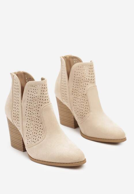 Beżowe Botki na Słupku Ozdobione Wycięciem z Boku Dolirista