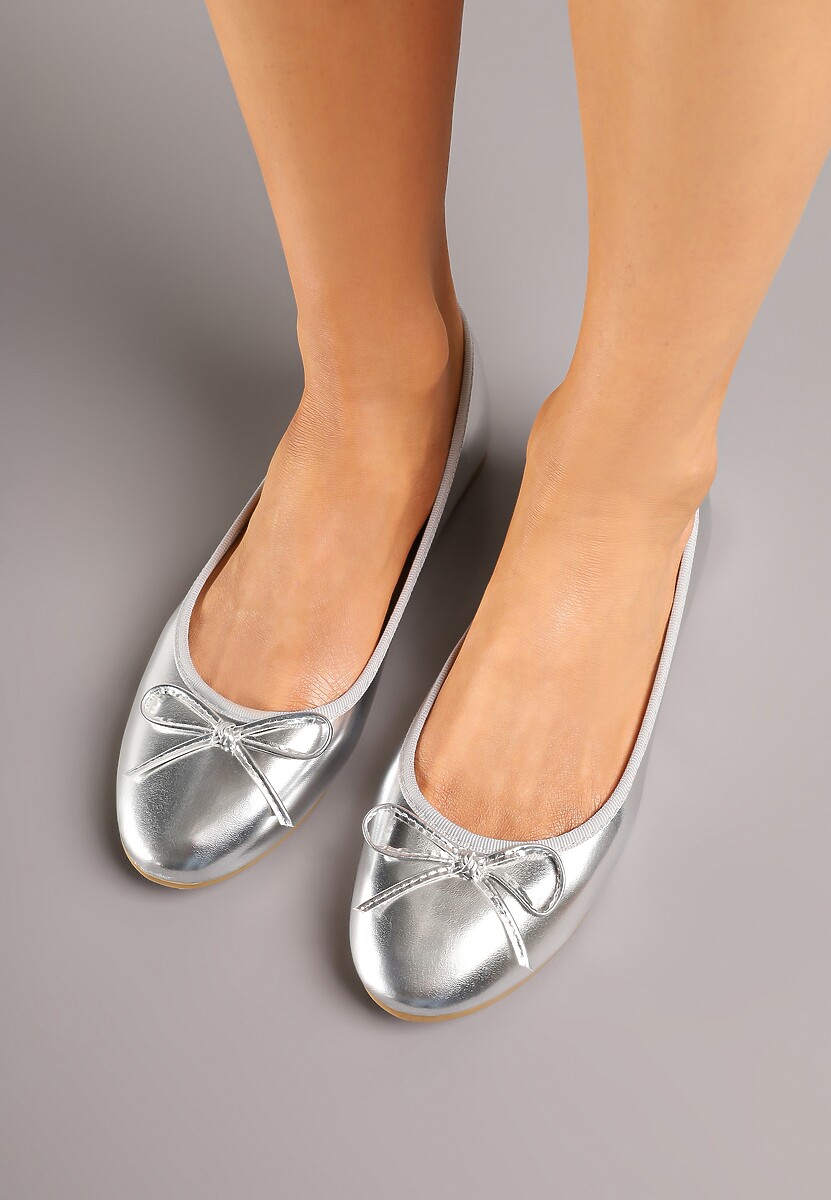 Srebrne Casualowe Balerinki na Płaskiej Podeszwie Wykończone Kokardką Rivashani
