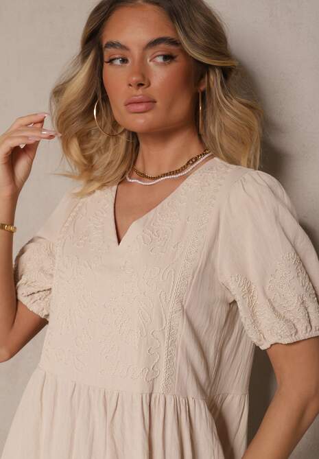 Jasnobeżowa Rozkloszowana Sukienka z Bawełny w Stylu Boho z Haftowanymi Zdobieniami Lannilsa
