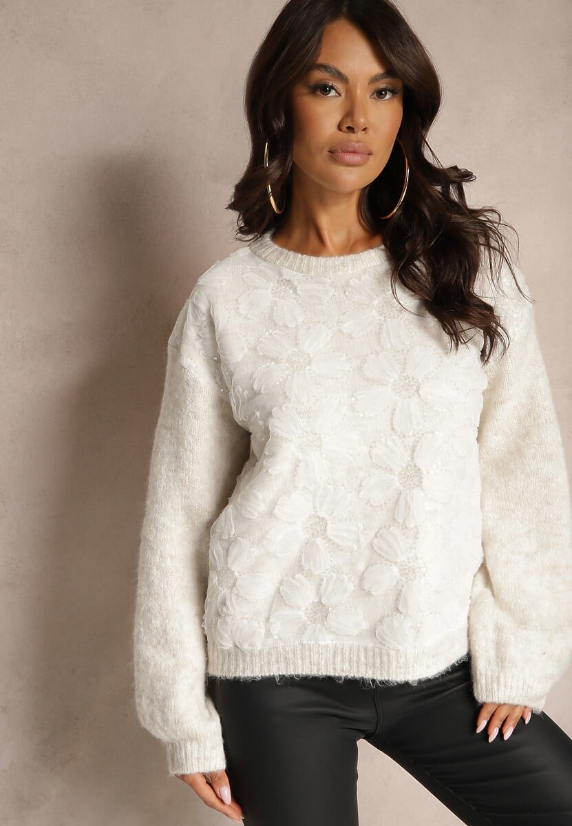 Biały Sweter z Wiskozą z Kwiatową Siateczką i Cekinami Sintine