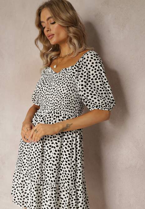 Biała Rozkloszowana Sukienka Mini w Kropki z Wiskozy Ozdobiona Falbanką Aulian