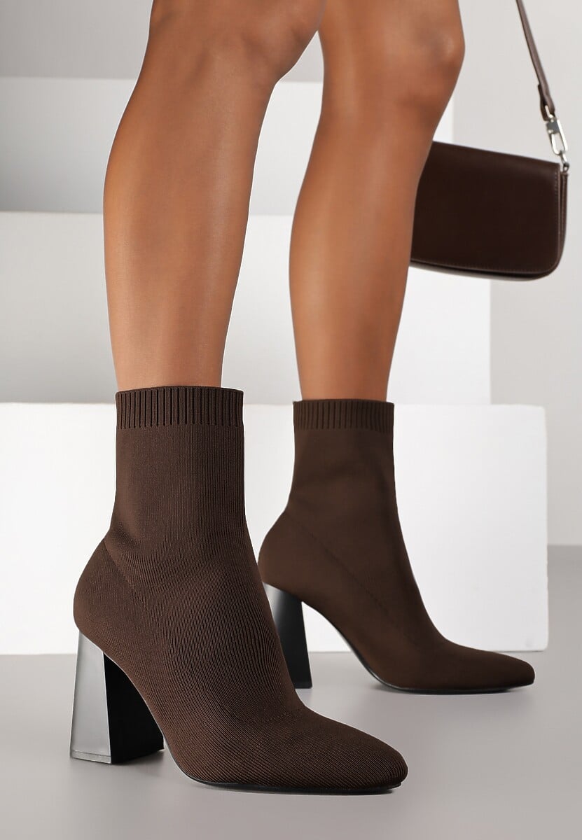 Brązowe Botki Vices na Słupku o Geometrycznym Kształcie i Elastyczną Cholewką Falessea