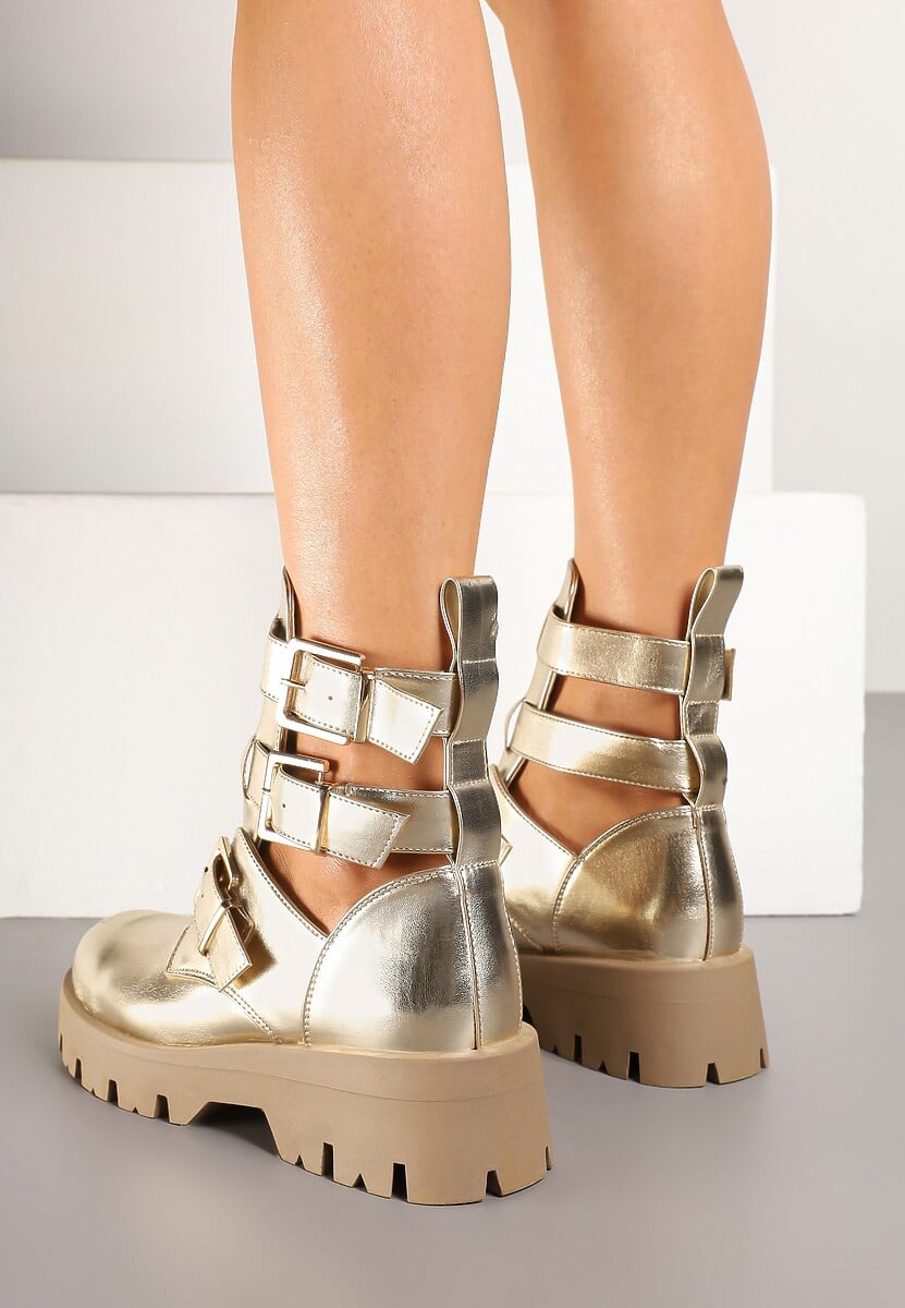 Złote Botki na Grubej Podeszwie Zdobione Wycięciami i Klamrami Seneona