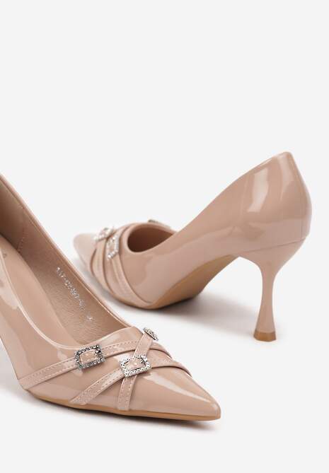 Beżowe Szpilki Lakierowane z Klamrami na Paskach Betirya