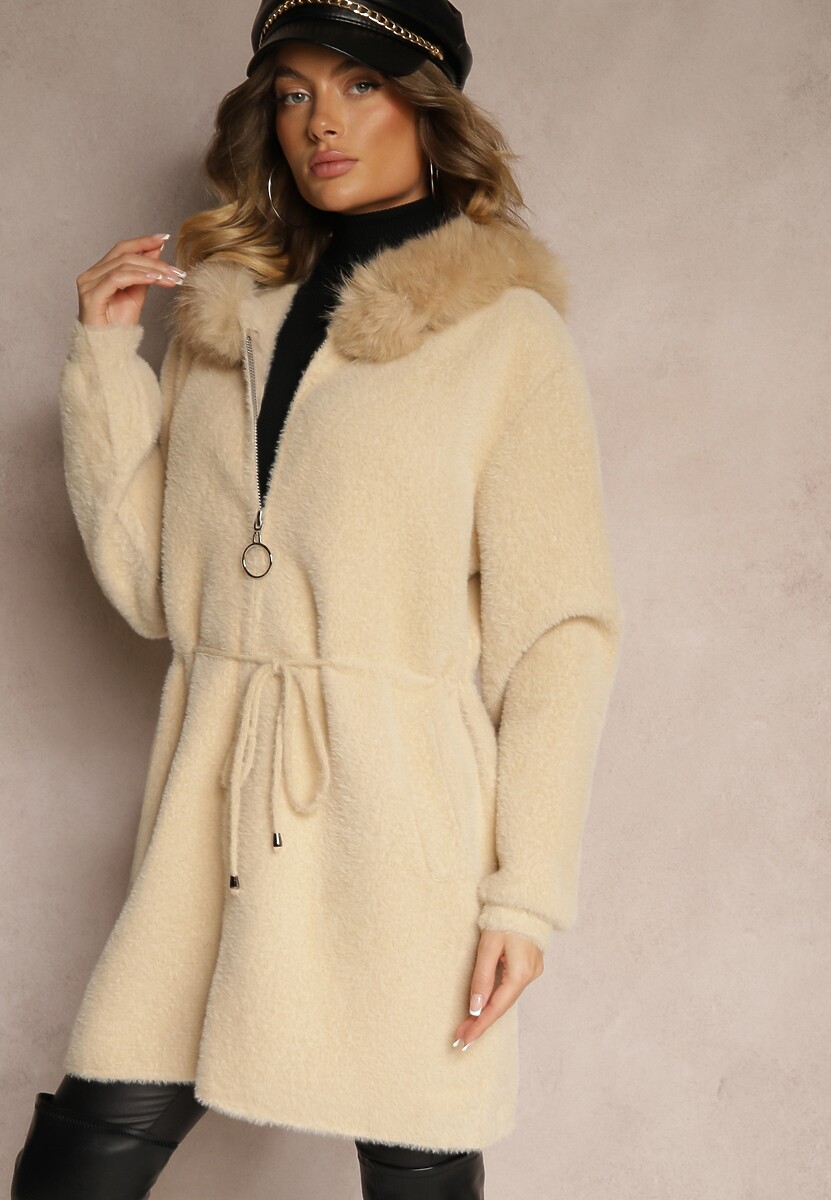 Jasnobeżowy Długi Płaszcz ze Ściągaczem w Pasie Zdobiony Futrem Delithriel