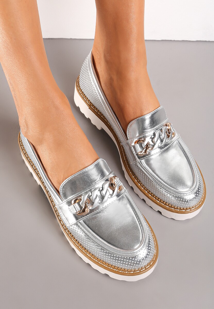 Srebrne Mokasyny z Łańcuszkiem i Grubą Podeszwą Ferinla