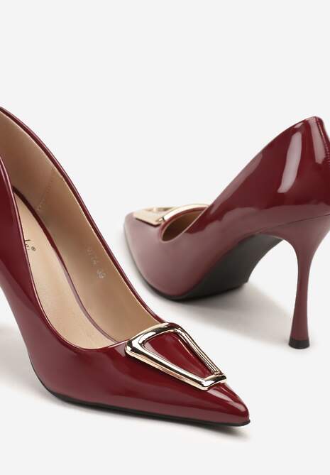 Bordowe Szpilki Lakierowane Ozdobione Aplikacją Riluana