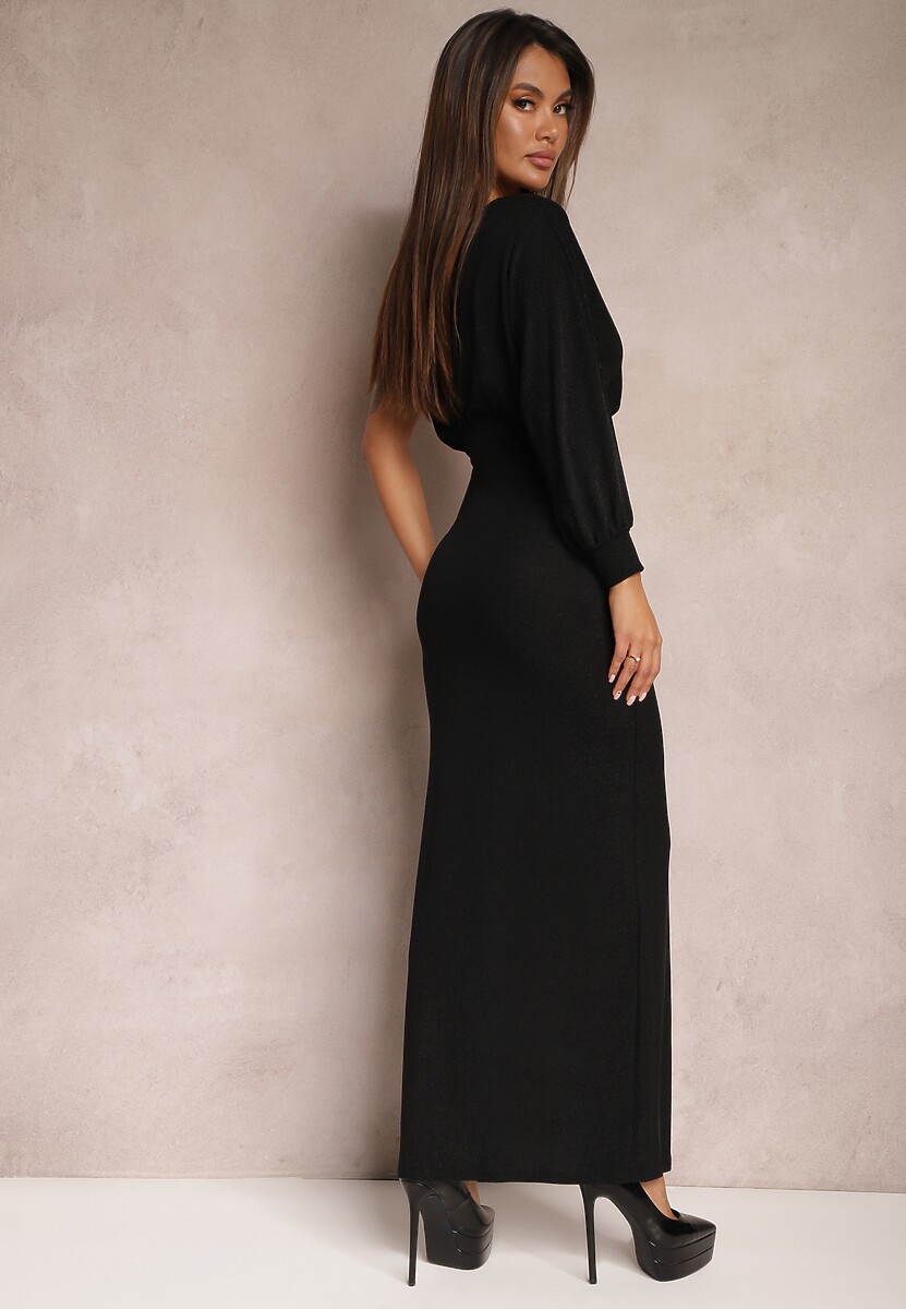 Czarna Połyskująca Sukienka Maxi o Asymetrycznym Fasonie z Trójkątnym Dekoltem i Rozcięciem Imisnna