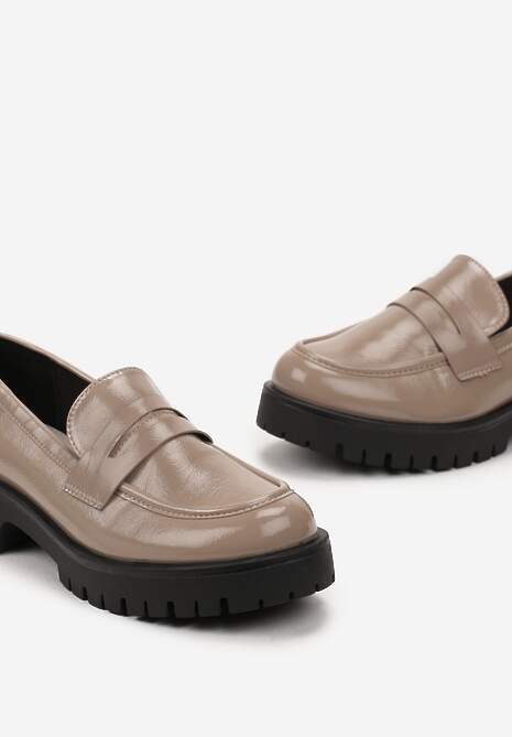 Ciemnobeżowe Lakierowane Mokasyny na Grubej Podeszwie z Wkładką ze Skóry Naturalnej Savu