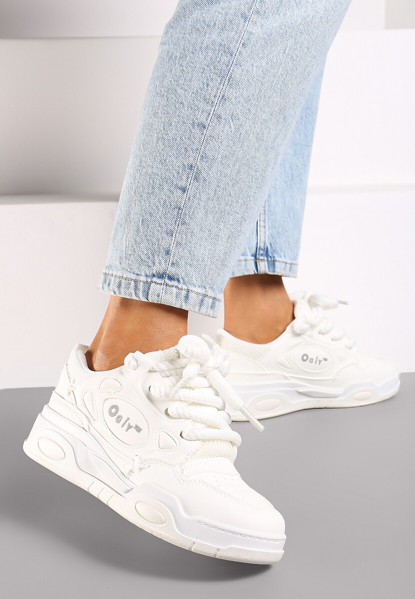 Białe Sneakersy na Płaskiej Podeszwie Ozdobione Szerokimi Sznurówkami Veniefra