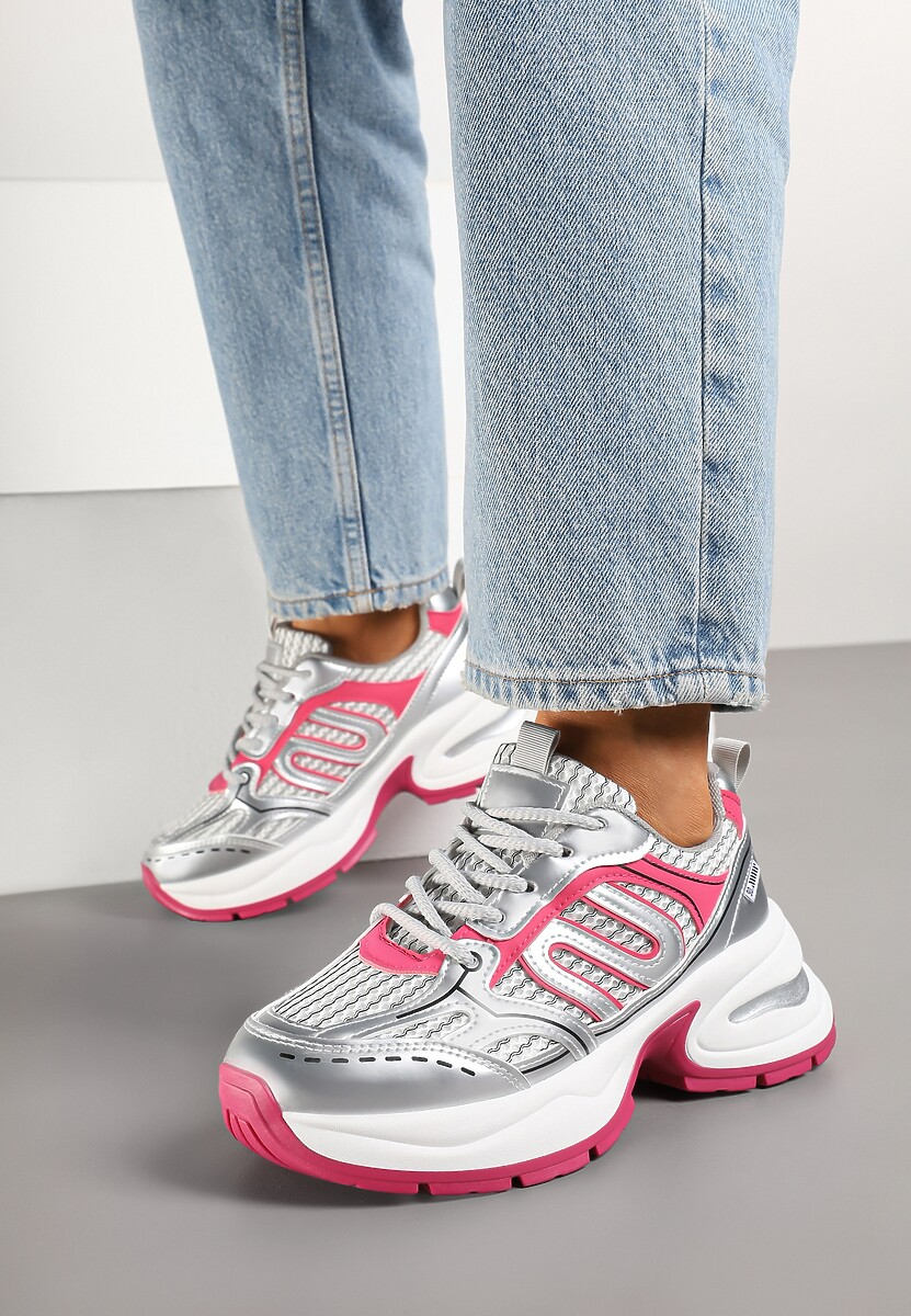 Czarne Sneakersy na Platformie Ozdobionej Tłoczeniem z Geometrycznym Motywem Arivira