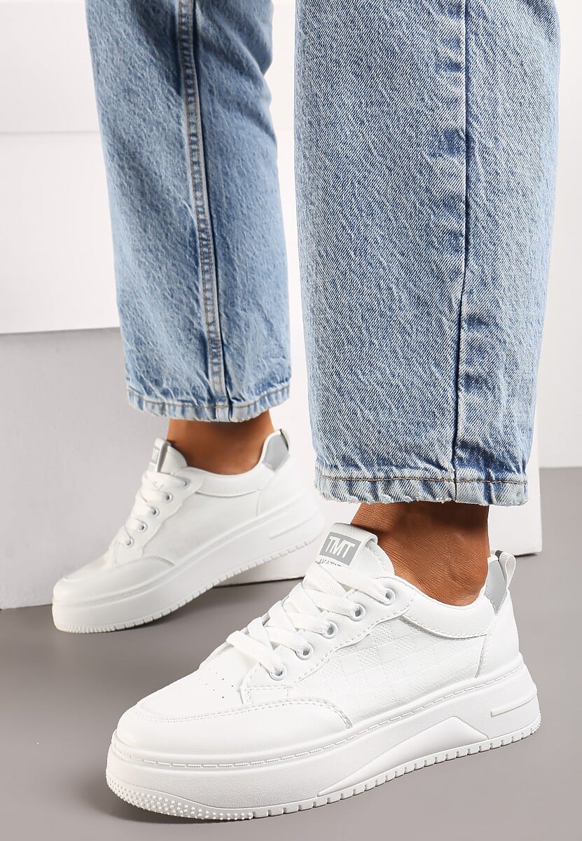 Biało-Szare Casualowe Sneakersy na Platformie z Perforacją i Zdobieniem z Boku Iinesta