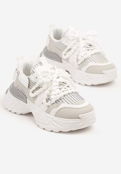 Białe Sneakersy na Platformie Ozdobione Koralikami i Tłoczeniem Dorvia