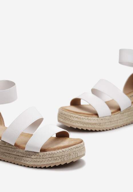 Białe Sandały z Elastycznego Materiału na Plecionej Platformie Leopada