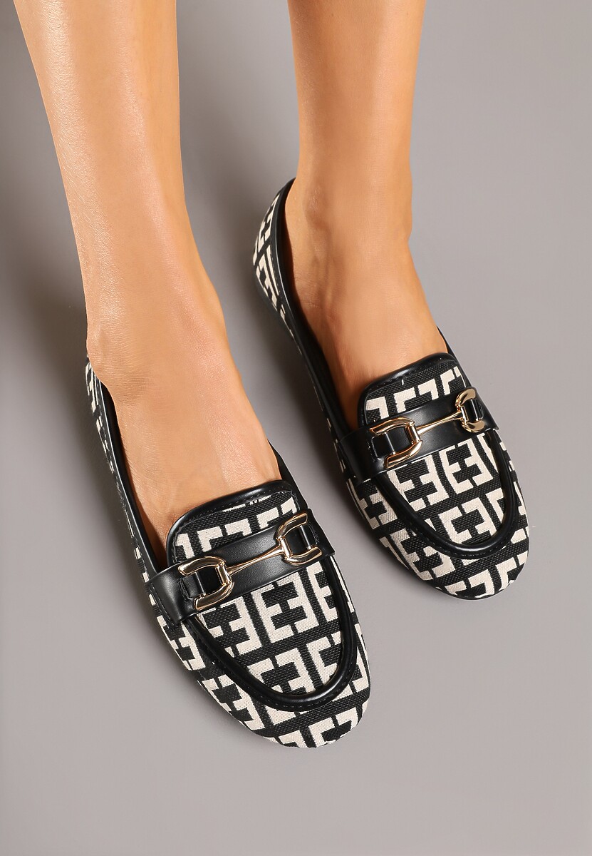 Czarne Mokasyny z Ekozamszu z Ozdobną Metaliczną Aplikacją Nusarila