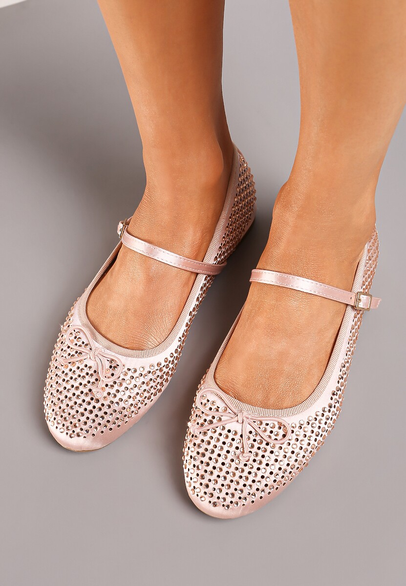 Szampańskie Balerinki z Klamerką i Ażurową Cholewką Morakate