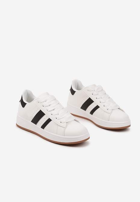 Białe Sneakersy na Niskiej Platformie z Naszywkami Flordexia