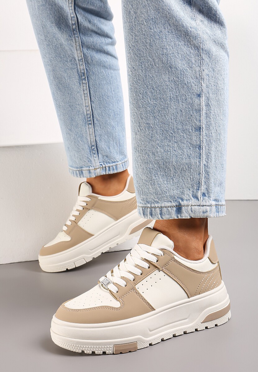 Ciemnobeżowe Sneakersy z Ekoskóry na Grubej Podeszwie z Ozdobnymi Wstawkami Sarnei