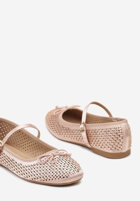 Szampańskie Balerinki z Klamerką i Ażurową Cholewką Morakate