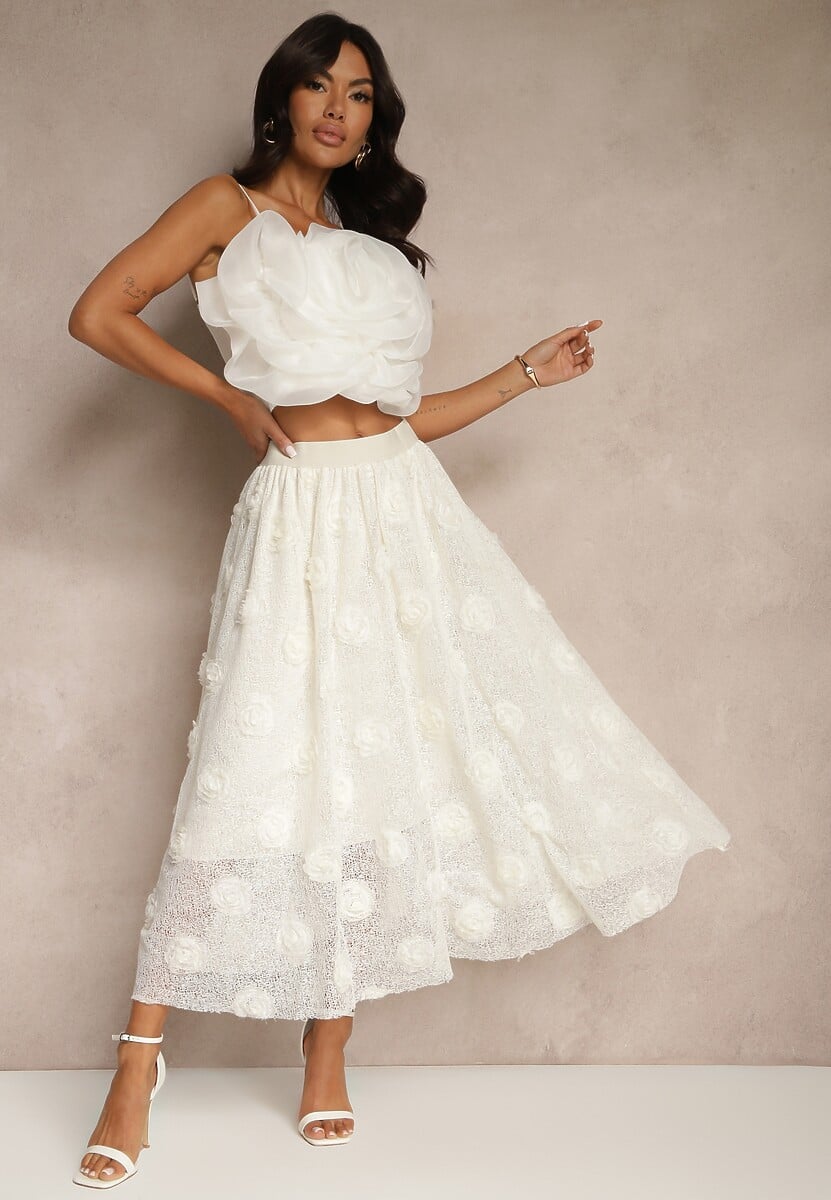 Czarna Tłoczona Spódnica o Rozkloszowanym Kroju z Gumką w Pasie Folunetta