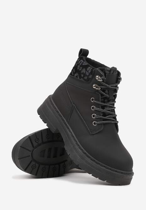 Czarne Trapery ze Wstawkami we Wzór Vetiara