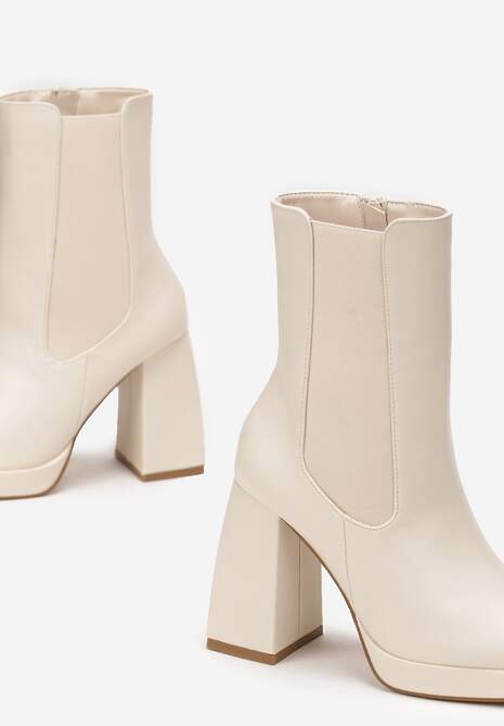 Beżowe Botki na Słupku i Niskiej Platformie Lavra