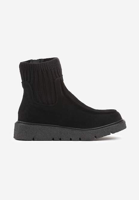 Czarne Ekozamszowe Botki z Prążkowaną Dopasowaną Cholewką na Niskim Koturnie Manzina