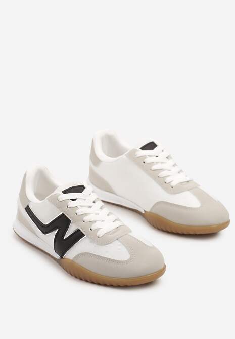 Biało-Czarne Sneakersy w Stylu Tenisówek Ozdobione Naszywką Tanelis