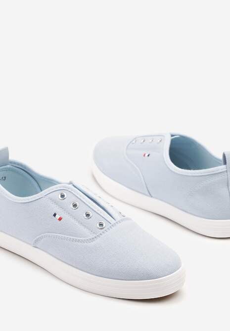 Jasnoniebieskie Wsuwane Tenisówki w Casualowym Stylu Sepessa