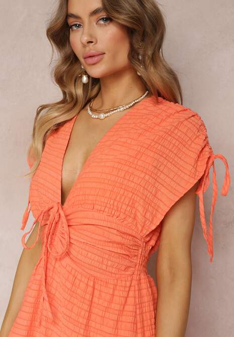 Pomarańczowa Sukienka Rozkloszowana z Trójkątnym Dekoltem Thamefa