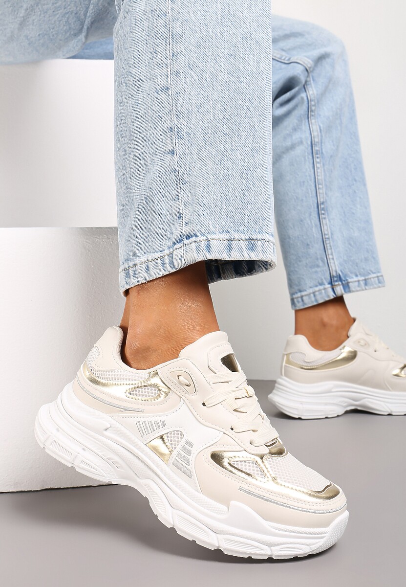 Czarne Sneakersy na Tłoczonej Podeszwie z Ozdobnymi Wstawkami Lanevi