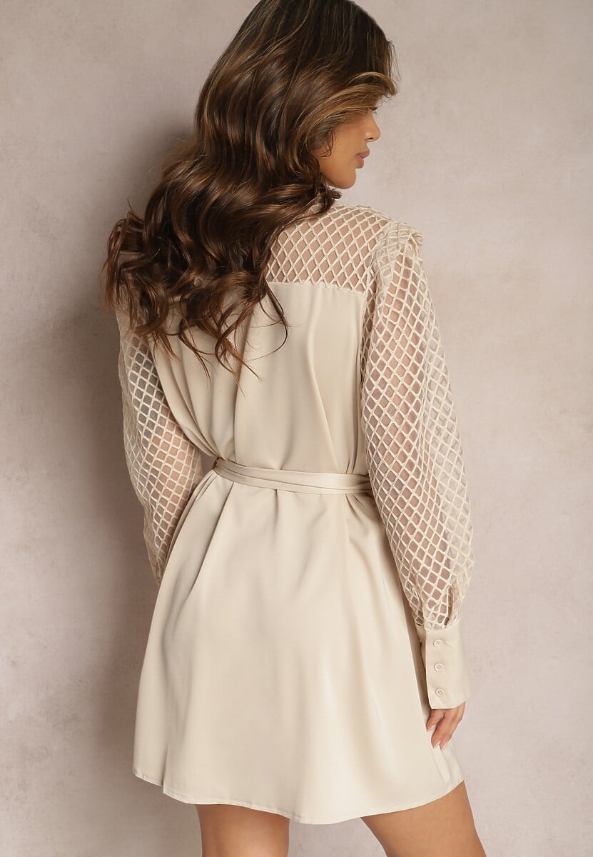Jasnobeżowa Mini Sukienka o Koszulowym Fasonie z Materiałowym Paskiem i Siateczką Idanes