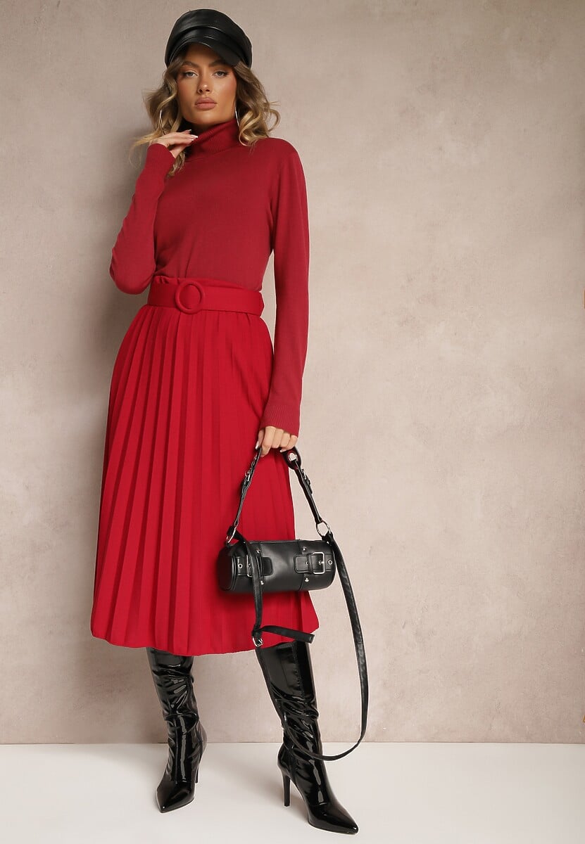 Czerwona Spódnica Plisowana z Ozdobnym Paskiem Sanitha