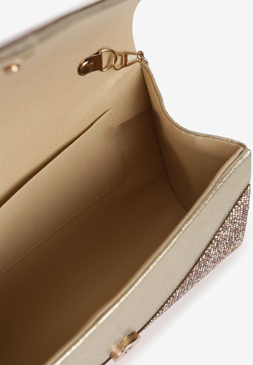 Złota Torebka  Kopertówka z Ozdobnymi Cyrkoniami i Metalowym Łańcuszkiem Tiamate