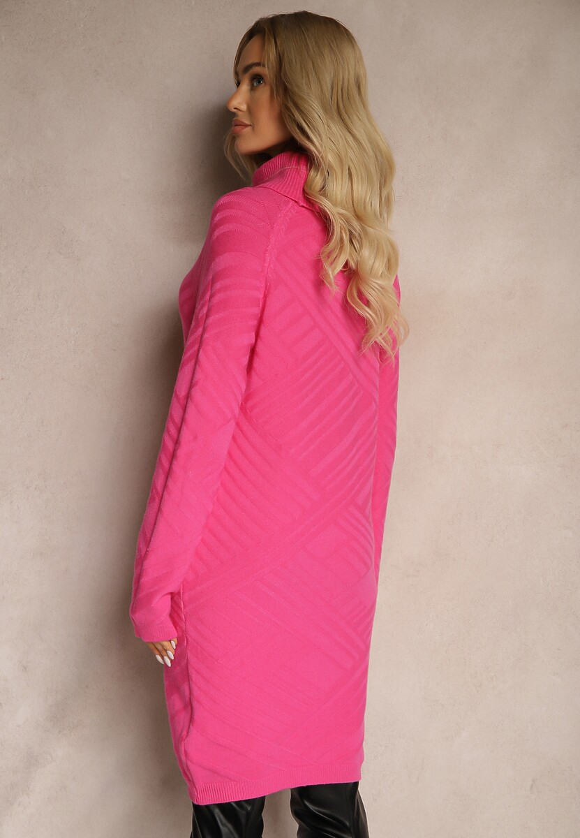 Fuksjowa Dzianinowa Sukienka o Prostym Kroju z Golfem Sinavellea