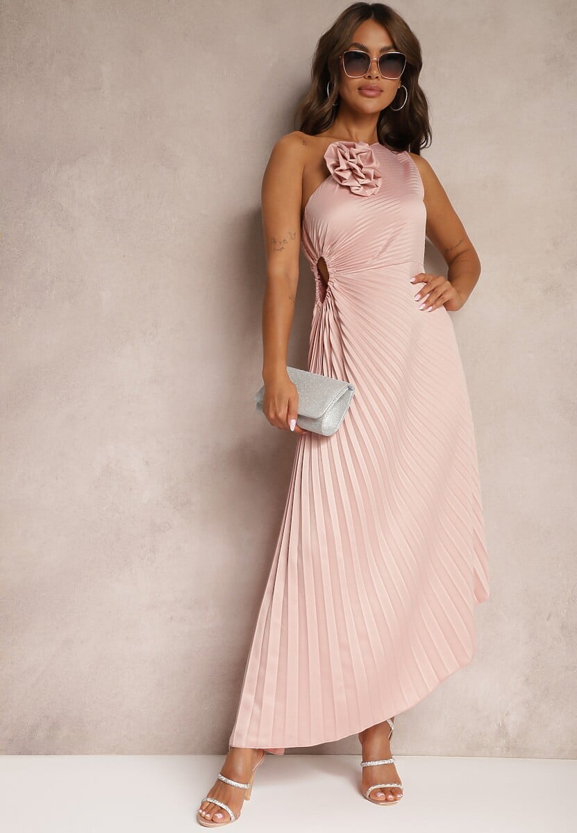 Różowa Asymetryczna Sukienka z Plisowanym Dołem i Aplikacją w Kształcie Kwiatu Fevima