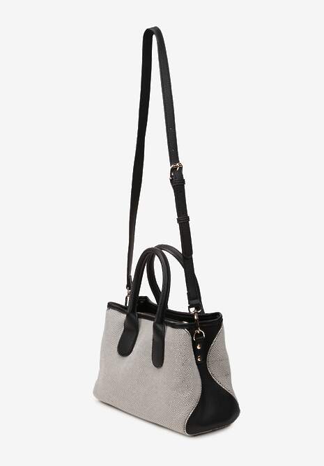 Czarno-Biała Niewielka Torebka z Trzema Komorami i Regulowanym Paskiem Ayslin