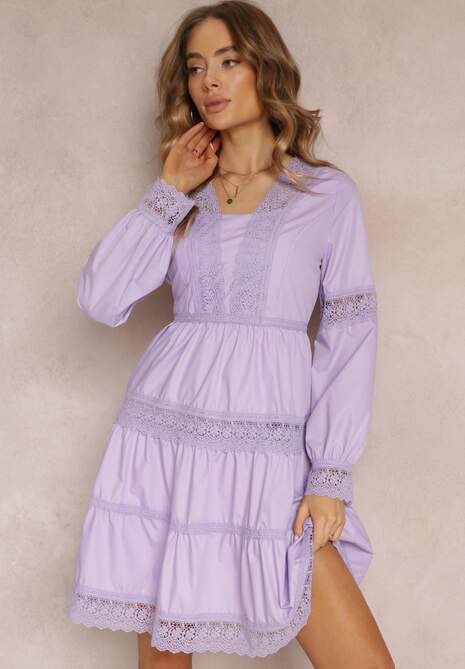 Fioletowa Rozkloszowana Sukienka Mini z Ozdobnym Dekoltem z Koronką Eudovana