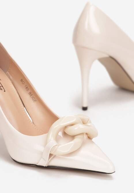 Beżowe Szpilki z Łańcuchem Arkia