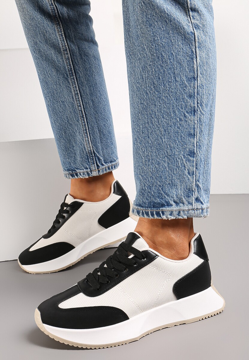 Biało-Czarne Sneakersy na Grubej Podeszwie z Ozdobnymi Przeszyciami i Sznurowaniem Filmia