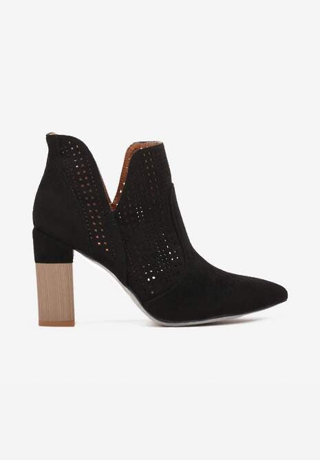 Czarne Botki na Słupku z Ażurowym Zdobieniem Clemmes