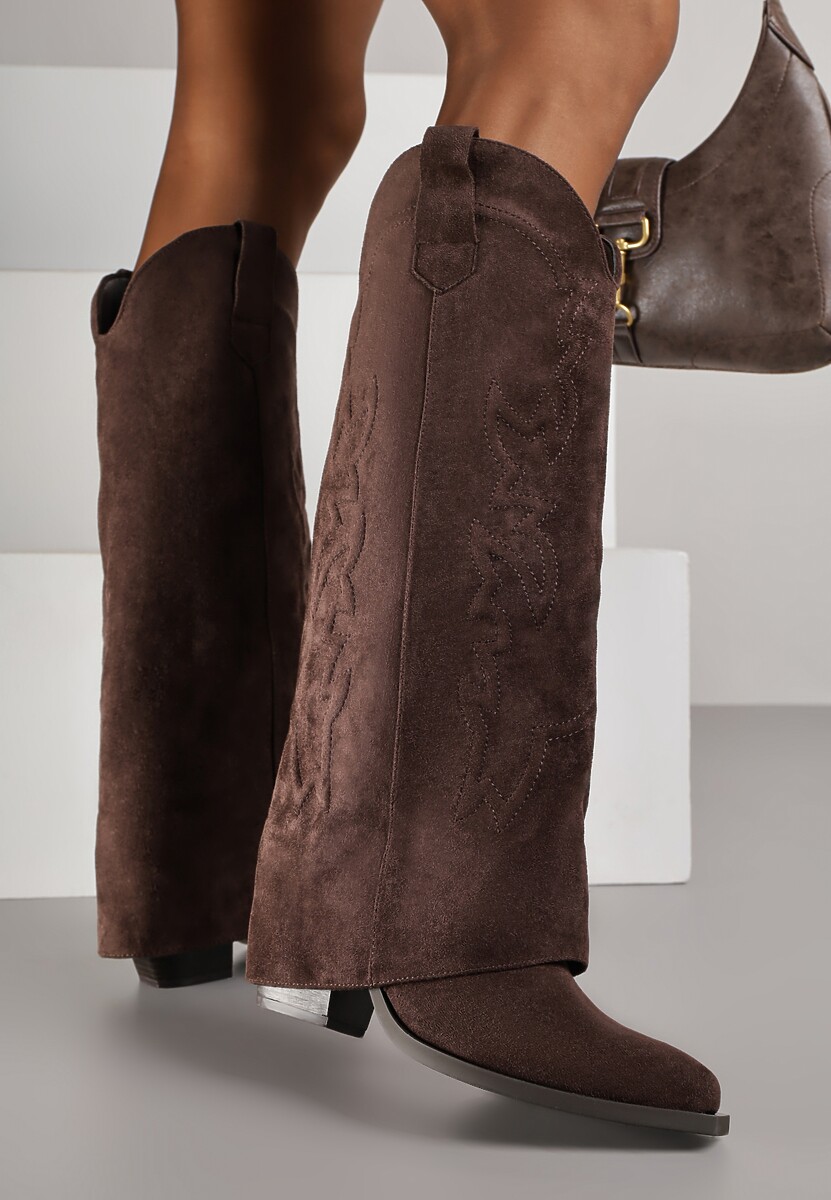 Brązowe Kozaki Kowbojki na Stożkowym Obcasie z Wywiniętą Cholewką z Haftem Fenassa