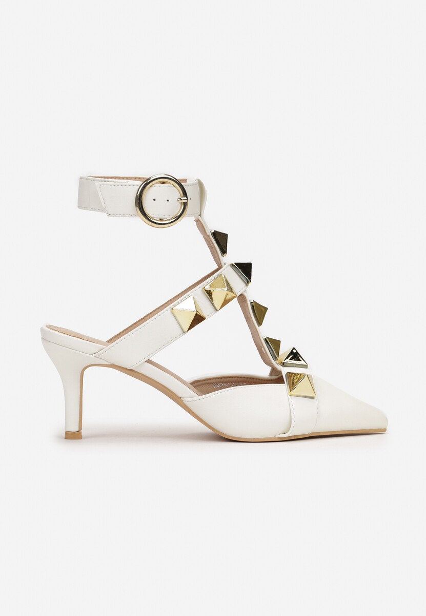 Białe Sandały na Szpilce z Ćwiekami i Szpiczastym Noskiem Omalia