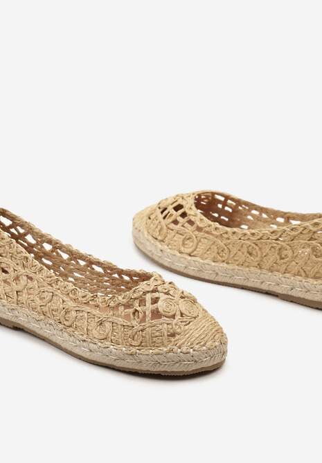 Beżowe Balerinki z Imitacji Skóry o Plecionym Fasonie ze Sznurowaniami Wokół Kostki Elluna