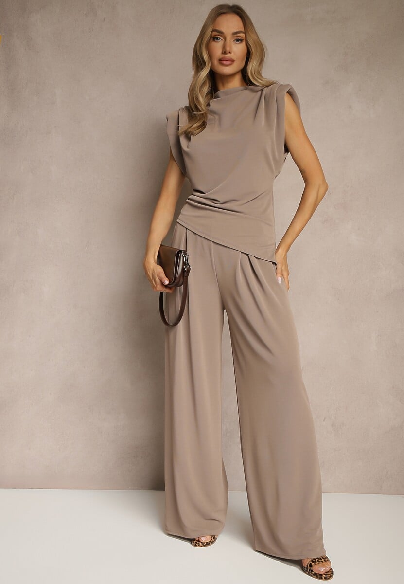 Jasnobrązowy Komplet Bluzka z Poduszkami w Ramionach i Proste Spodnie z Gumką w Pasie Divanes